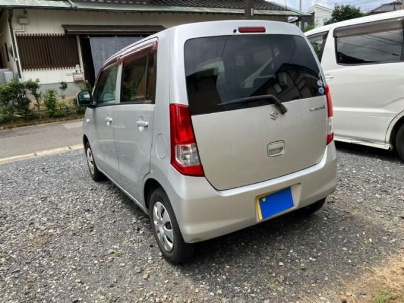 WAGON R
