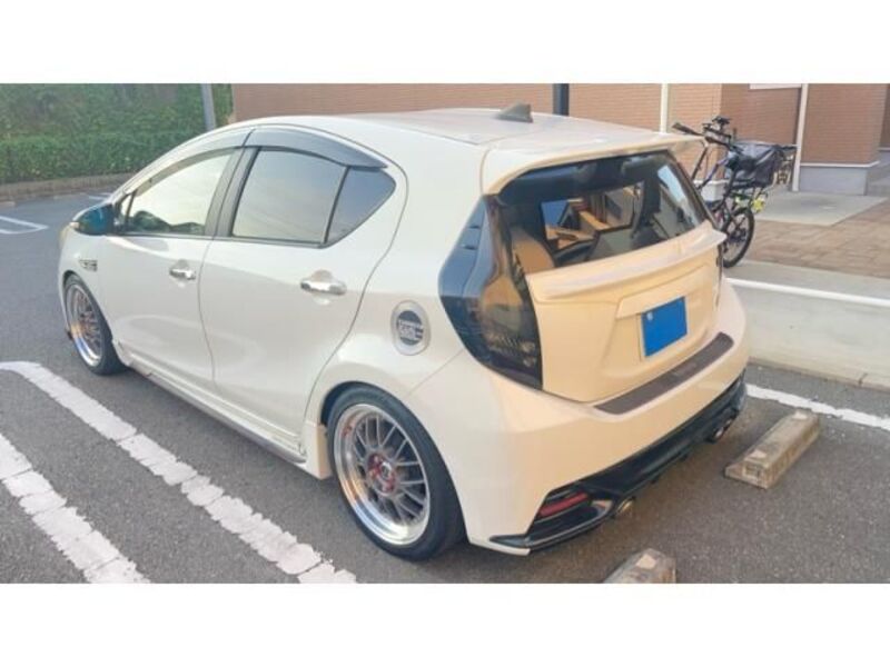 AQUA