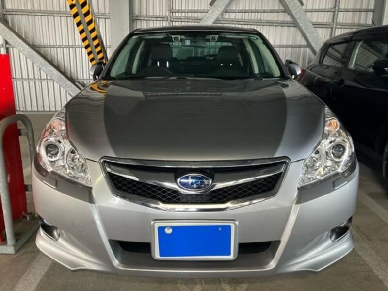 SUBARU LEGACY B4