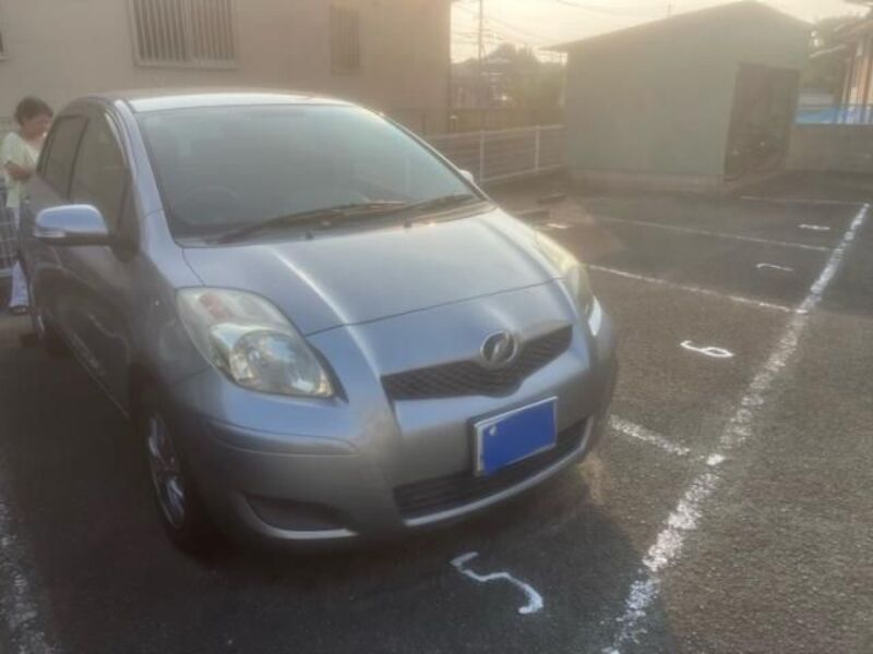 TOYOTA VITZ