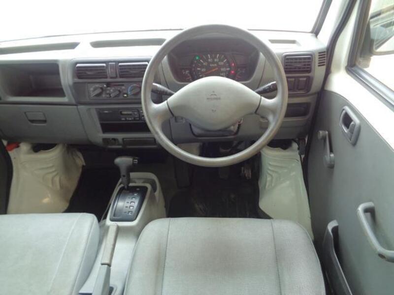 MINICAB VAN