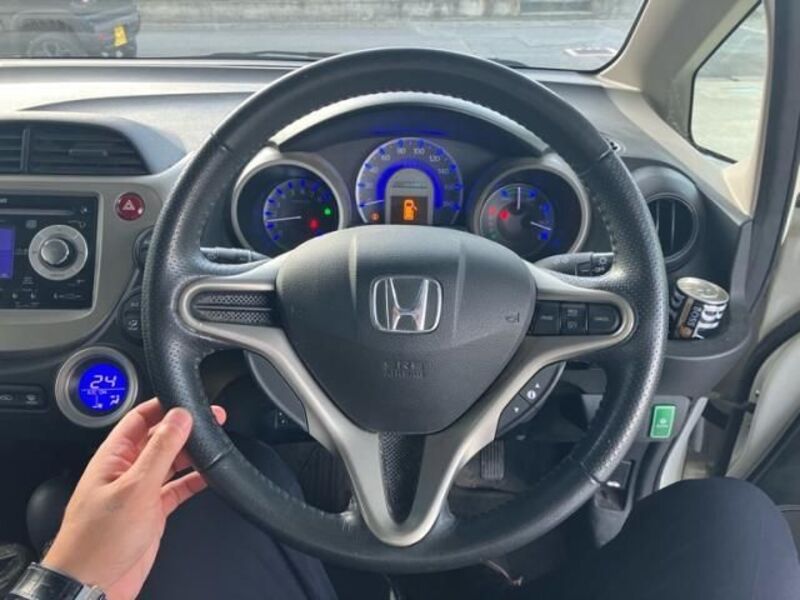FIT HYBRID
