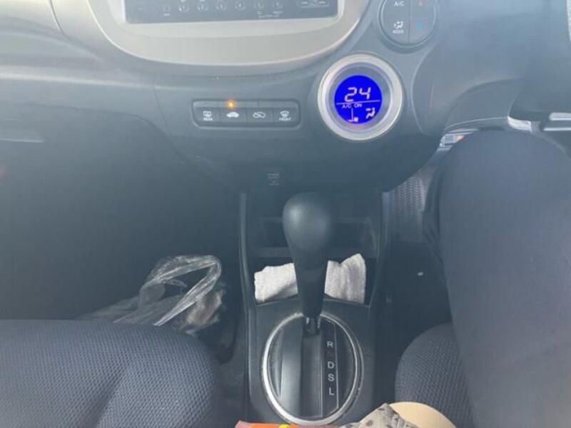 FIT HYBRID