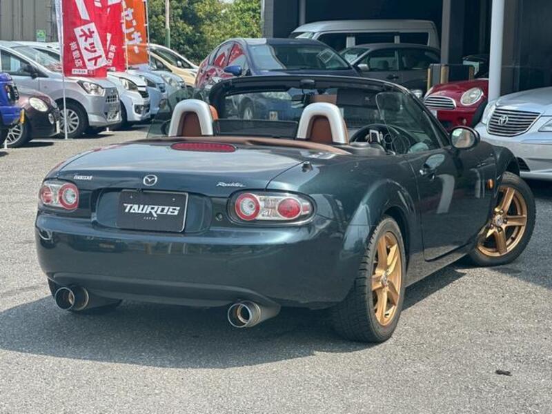 ROADSTER