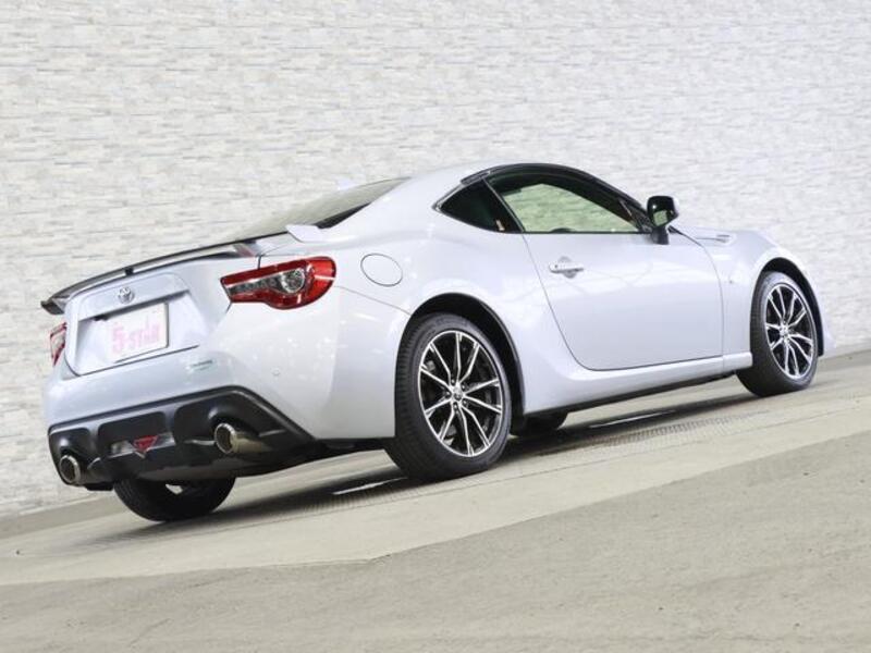 86