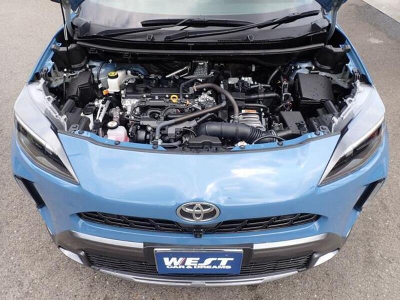 YARIS CROSS