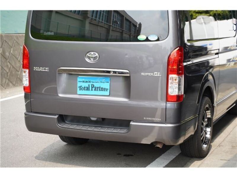 HIACE VAN