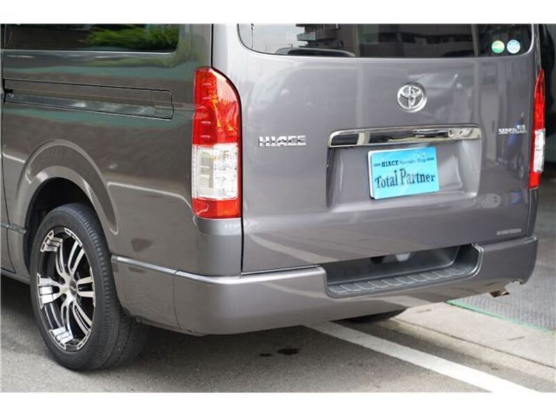 HIACE VAN