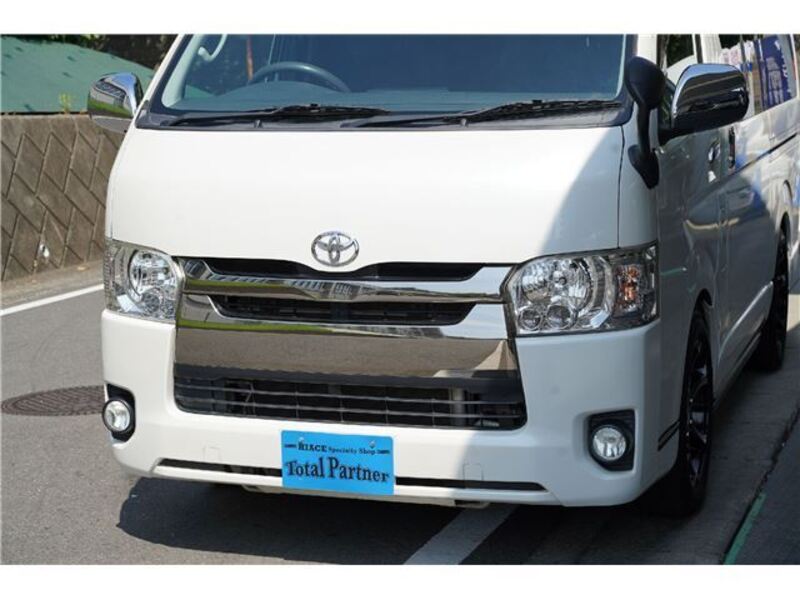 HIACE VAN