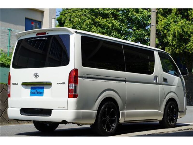 HIACE VAN