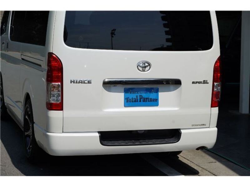 HIACE VAN
