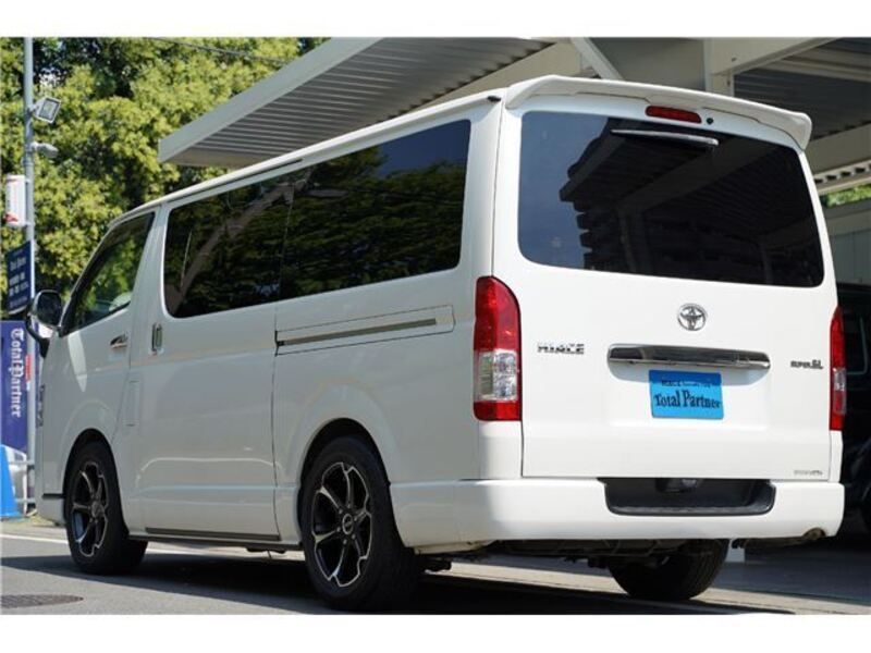 HIACE VAN