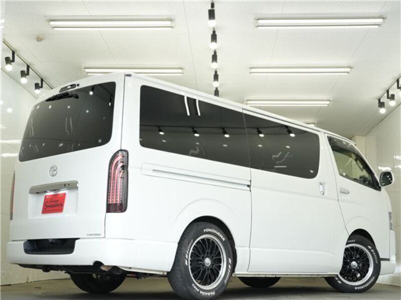 HIACE VAN