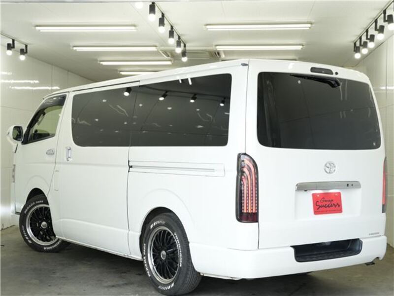 HIACE VAN