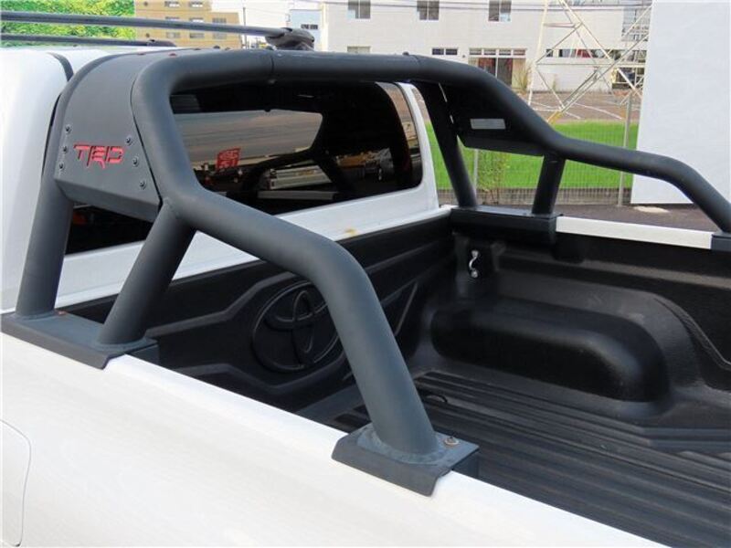 HILUX