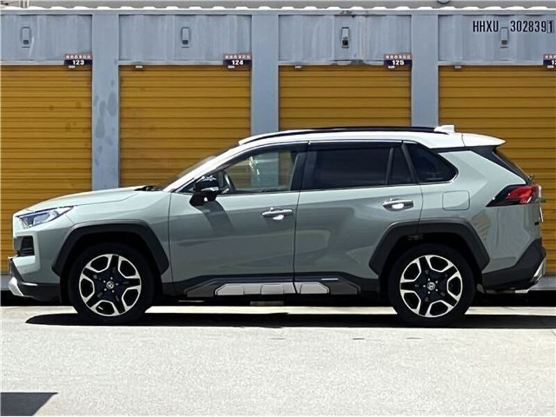 RAV4