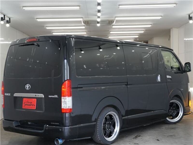 HIACE VAN