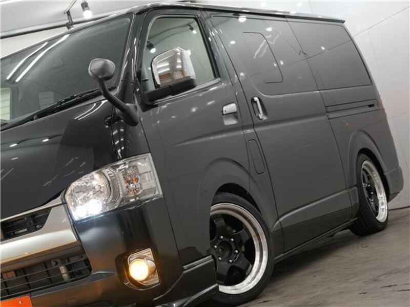 HIACE VAN