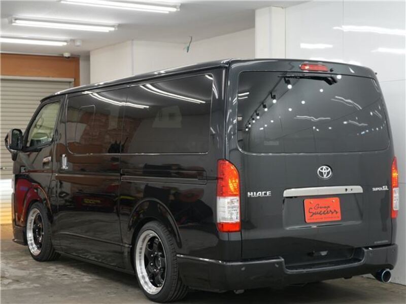 HIACE VAN