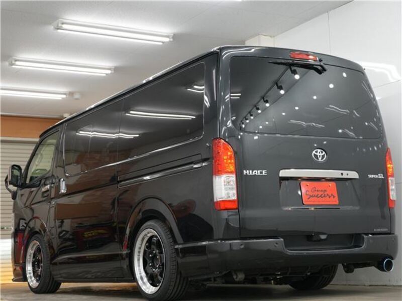 HIACE VAN