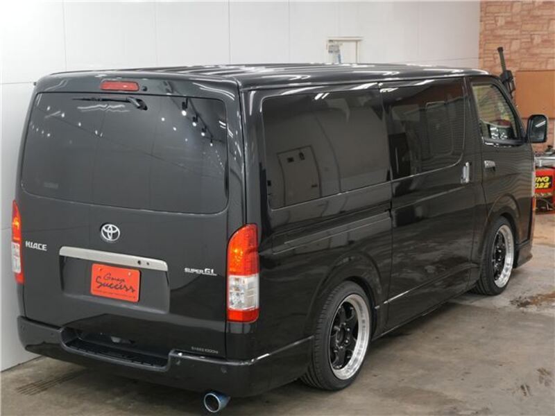 HIACE VAN
