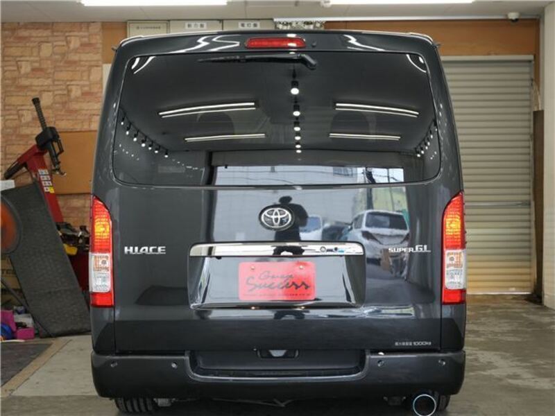 HIACE VAN