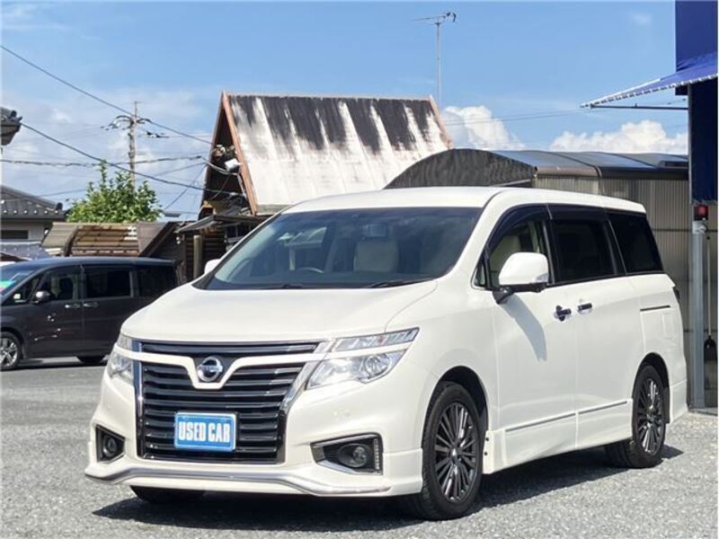 NISSAN ELGRAND