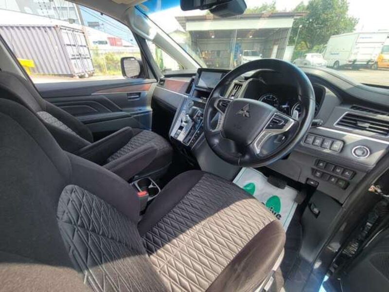 DELICA D5