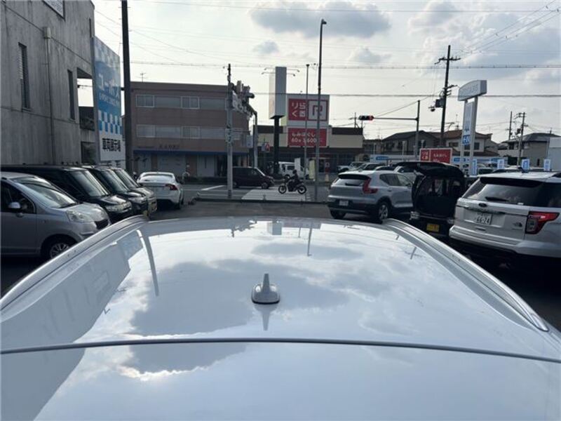 Q3