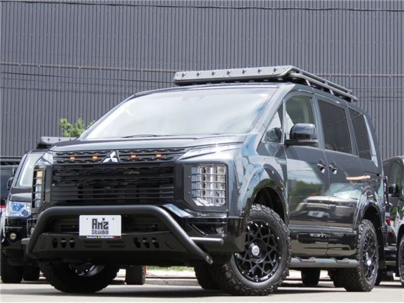 MITSUBISHI DELICA D5