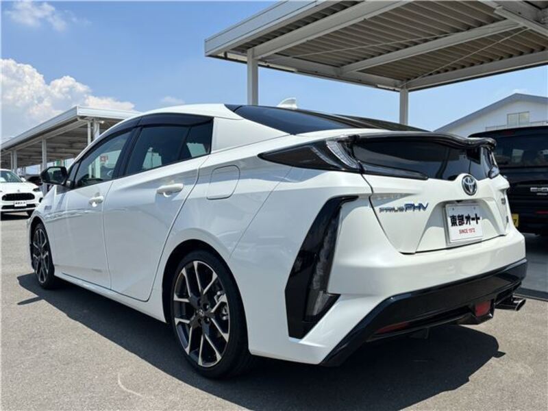 PRIUS PHV