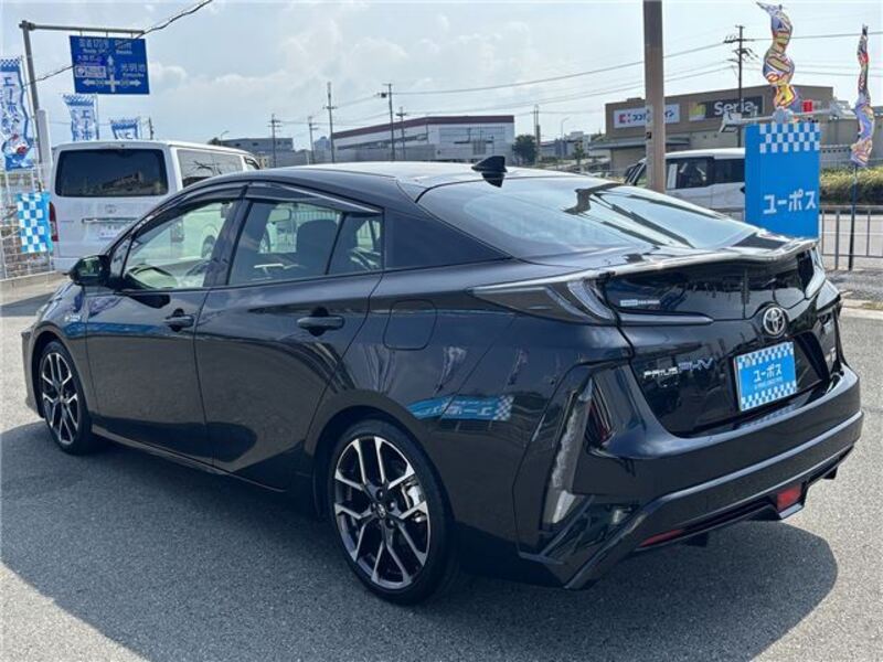 PRIUS PHV