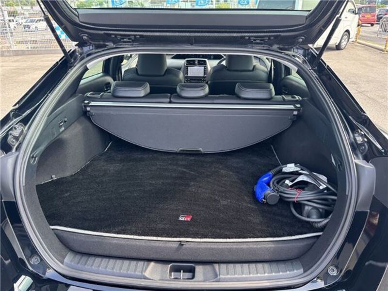 PRIUS PHV