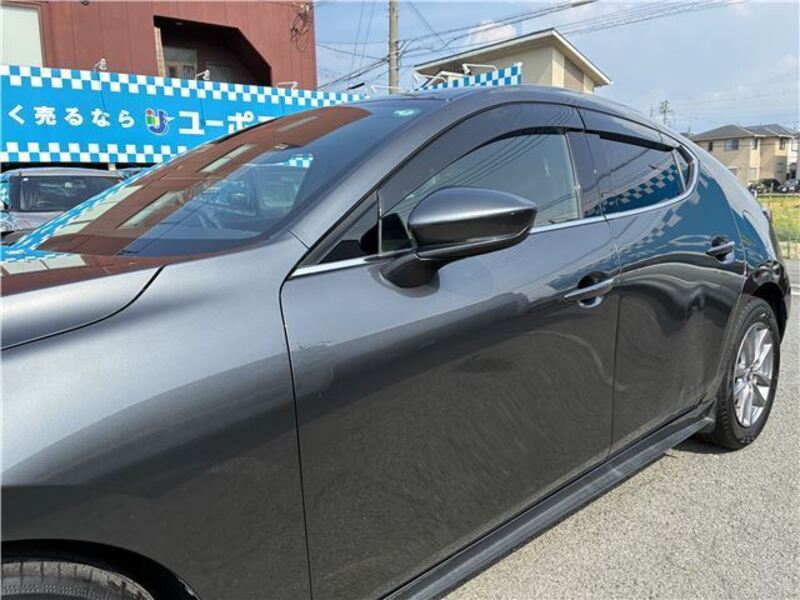 MAZDA3