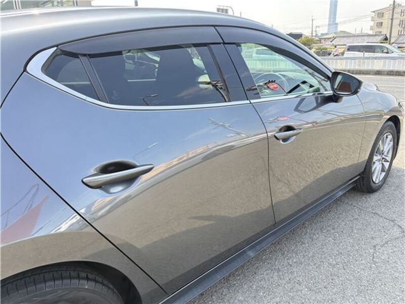 MAZDA3