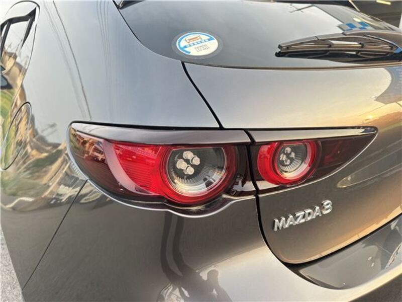 MAZDA3