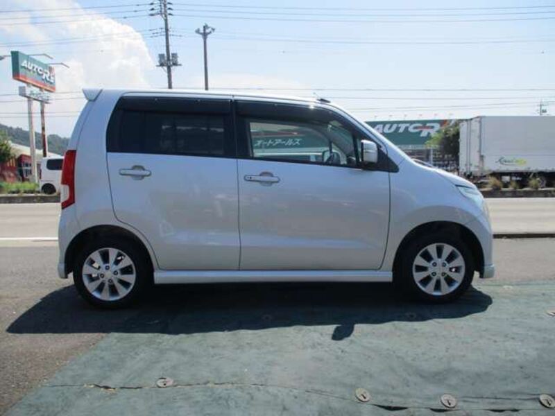 WAGON R