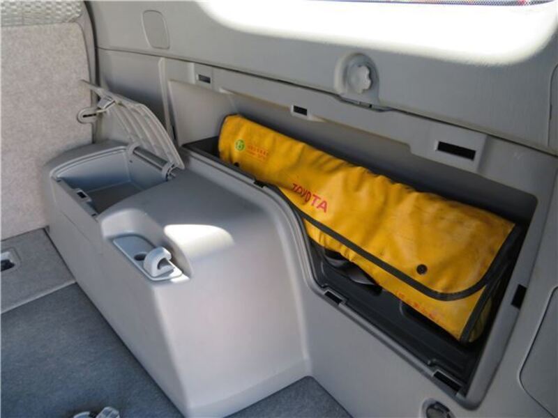 HILUX SURF