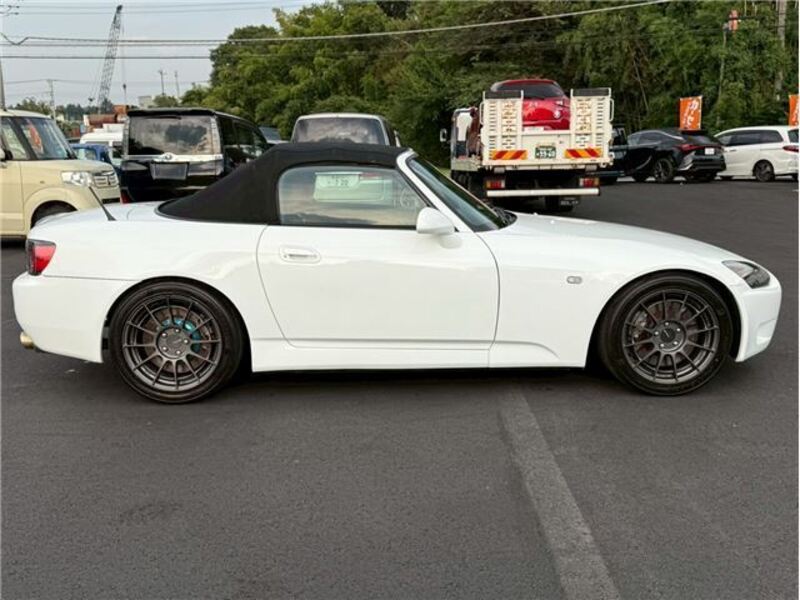 S2000