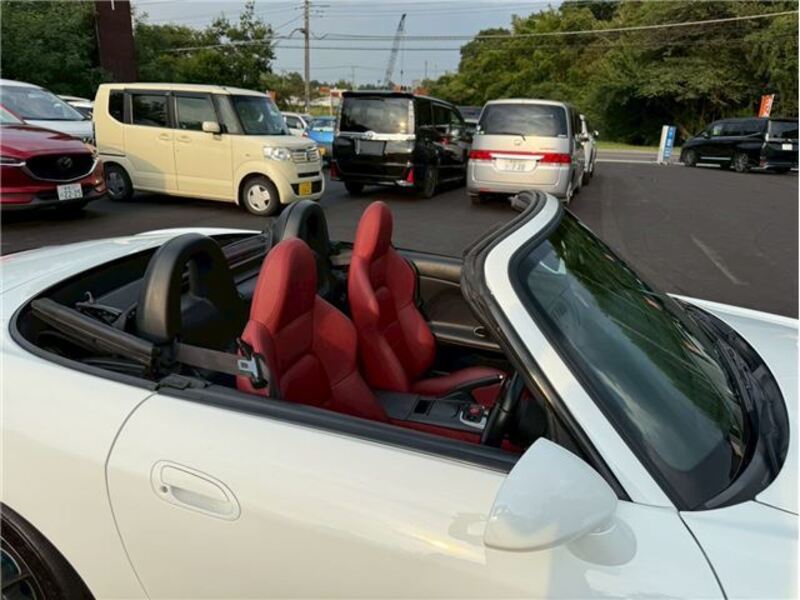 S2000