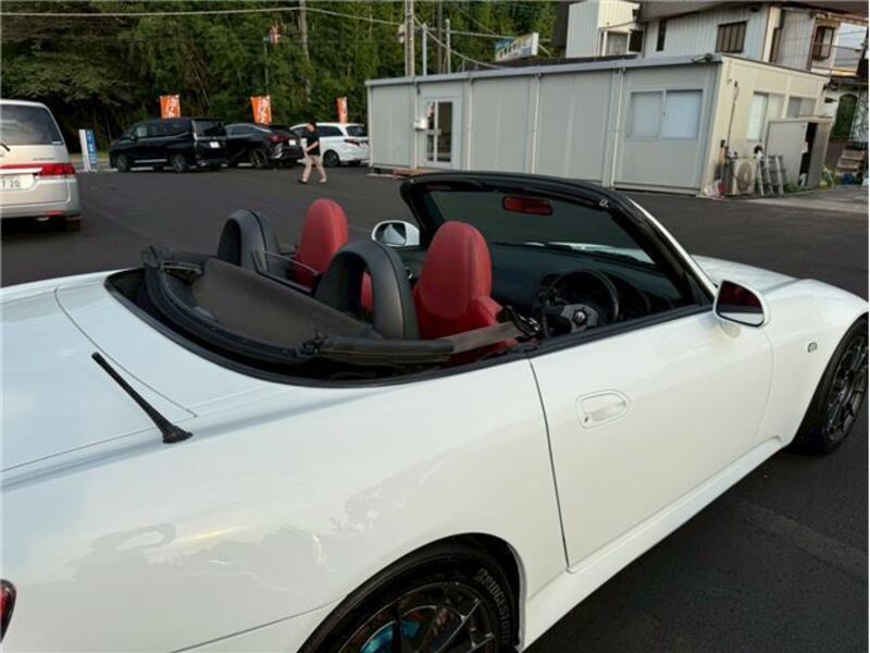 S2000