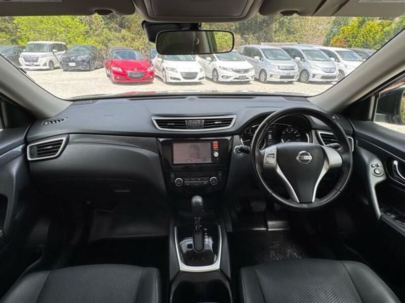X-TRAIL