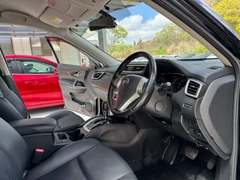 X-TRAIL