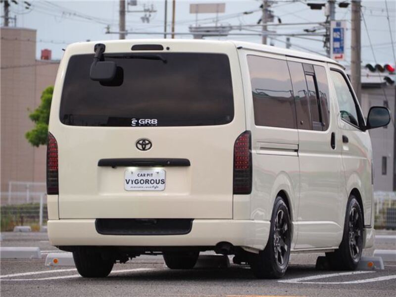 HIACE VAN