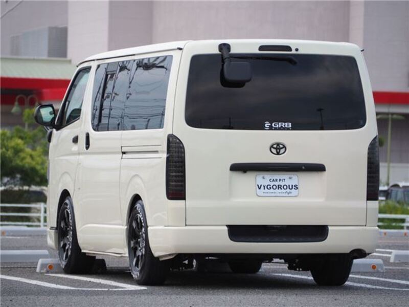 HIACE VAN