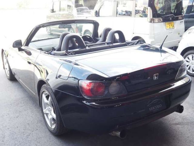 S2000