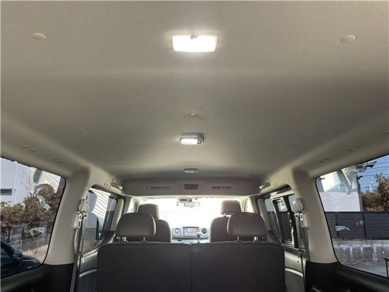 CARAVAN VAN