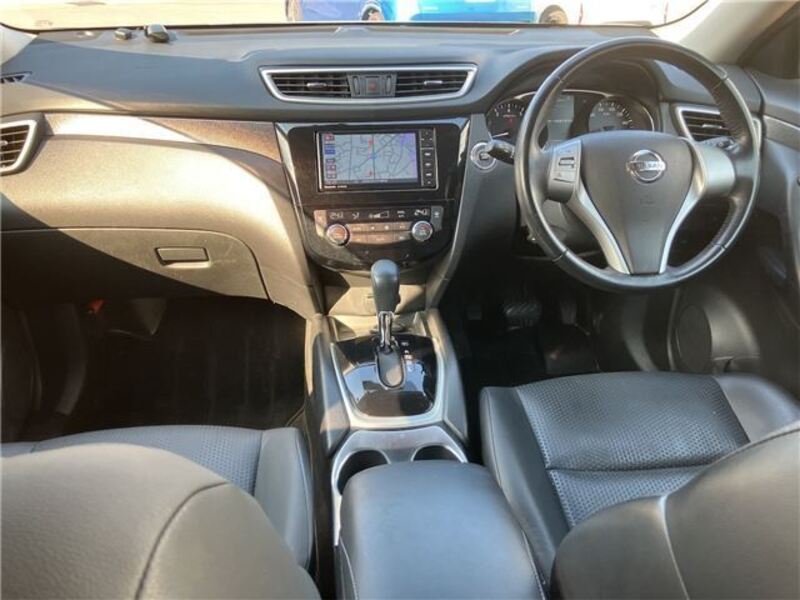 X-TRAIL