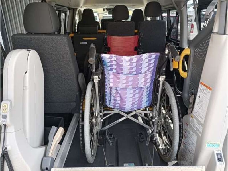 HIACE VAN