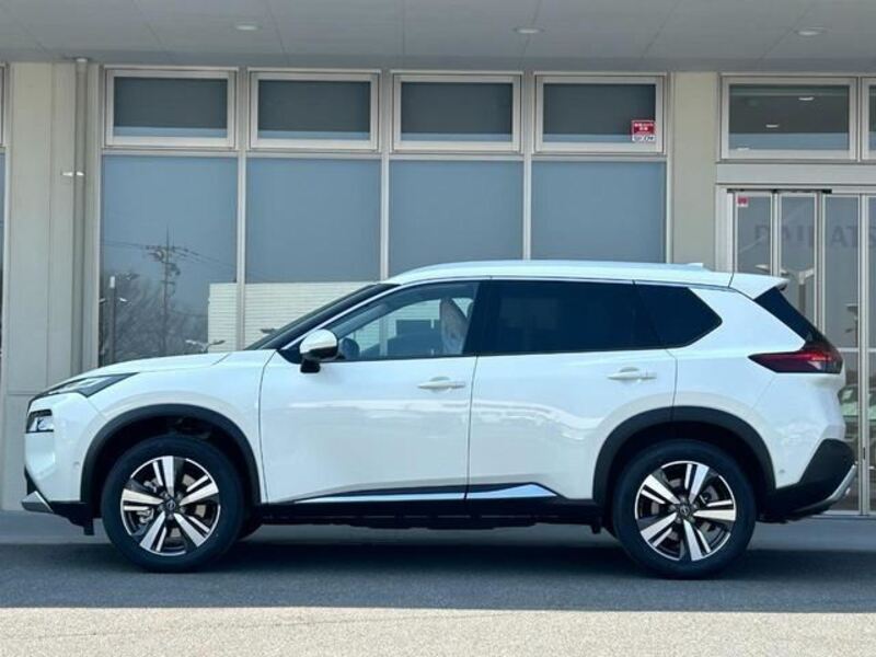 X-TRAIL